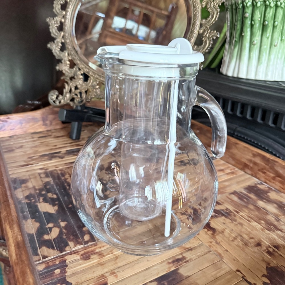 Bormioli Rocco Kufra Carafe 72.75oz Clear Glass Pitcher New With Ice Tube Italy